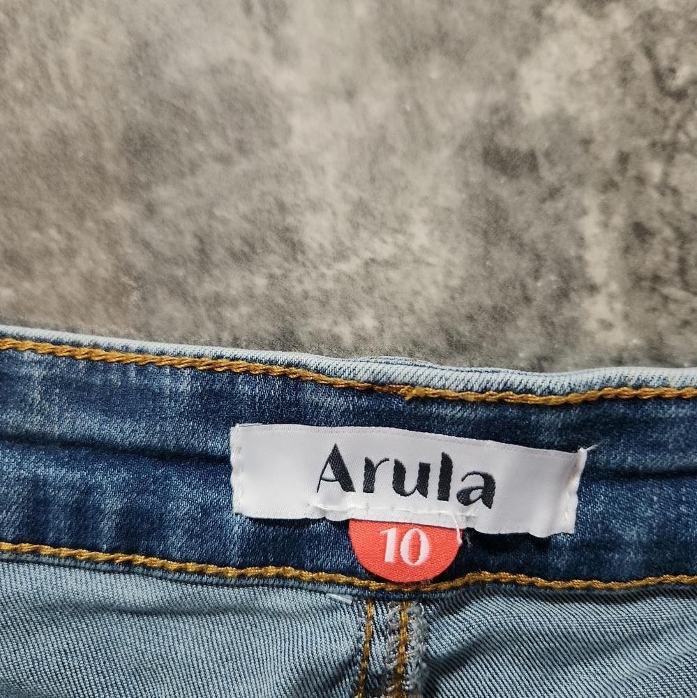 arula jean shorts - Picture 2 of 4